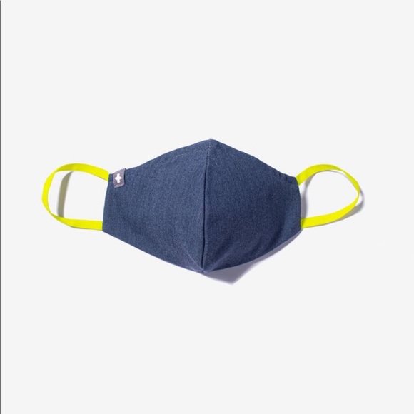 NWT FIGS MASK FIONx PROTECTIVE FACE MASK Covering - Picture 2 of 14